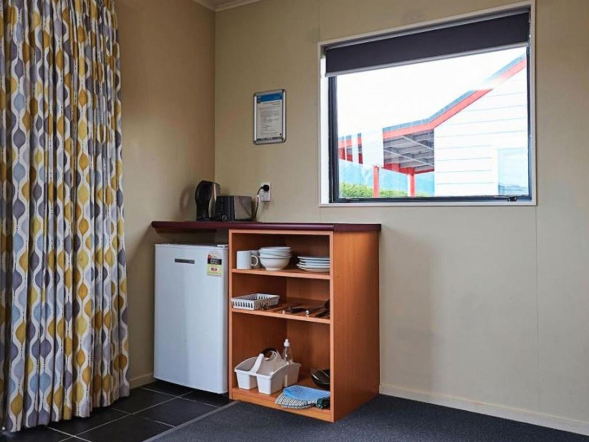 Kaikoura Top 10 Holiday Park Room photo