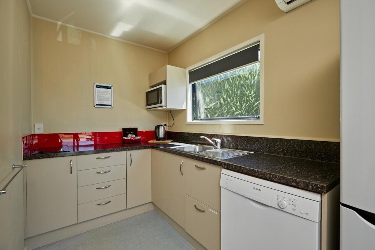 Kaikoura Top 10 Holiday Park Exterior photo